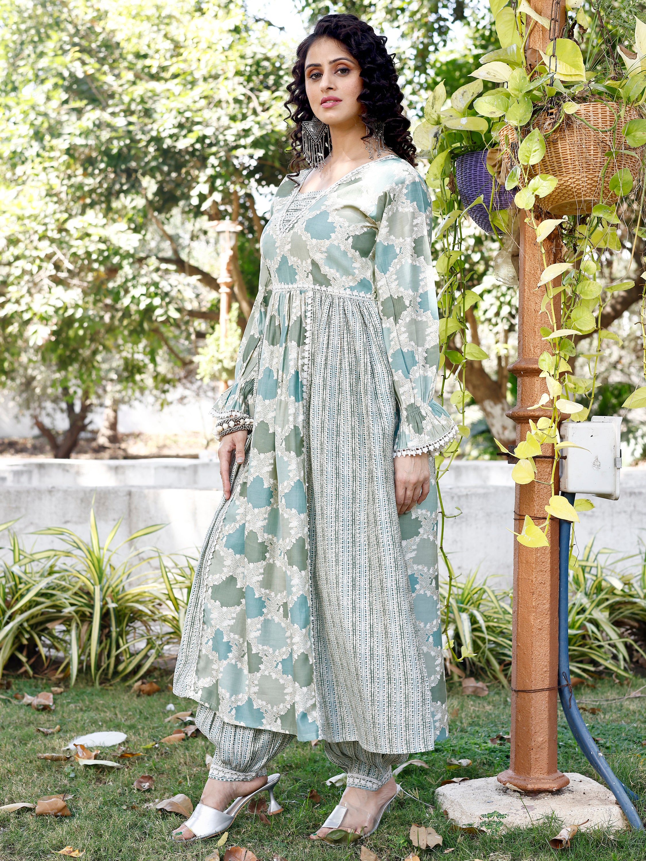 Blooms in Harmony Floral Kurti with Pants Ensemble