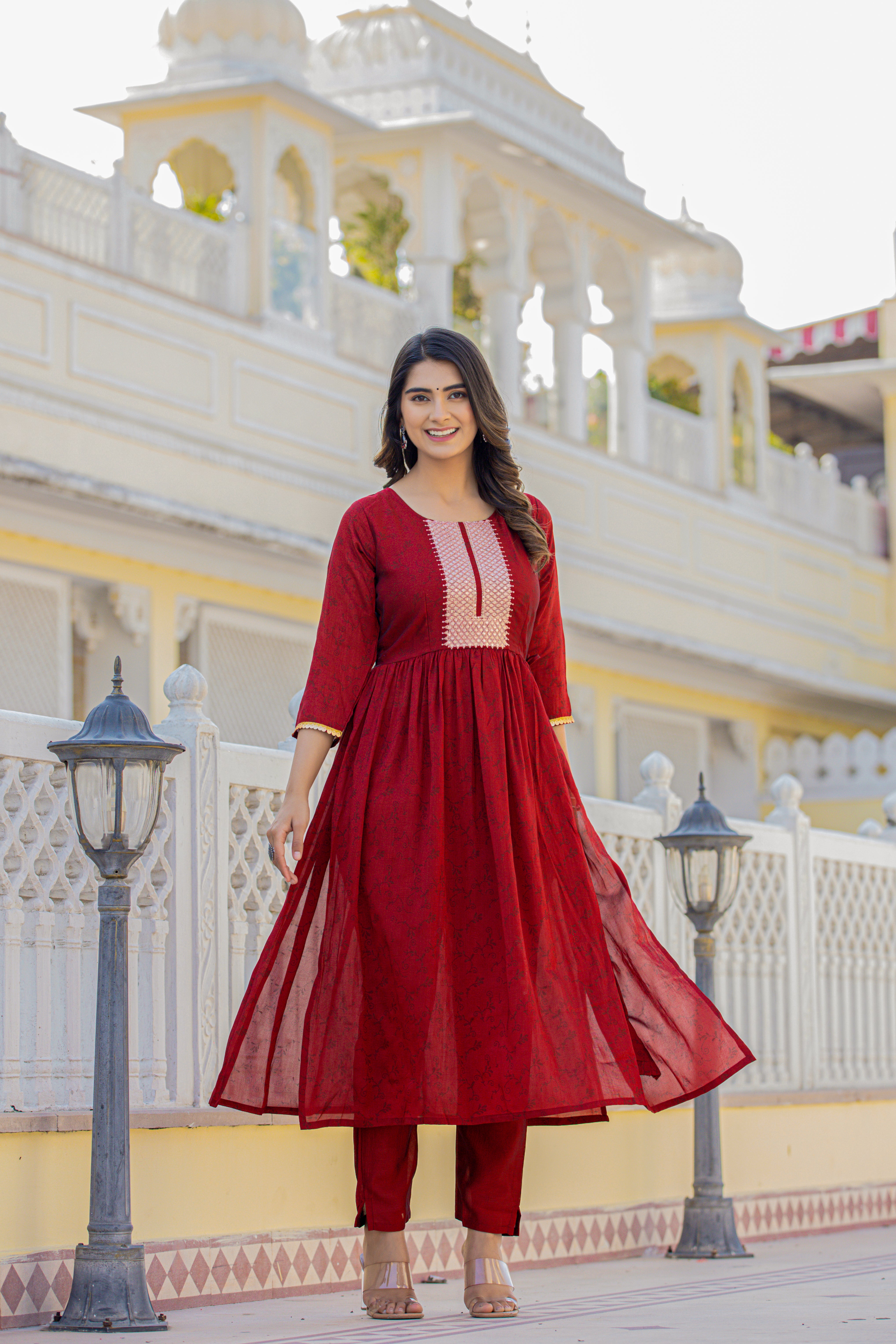 Excusive Maroon Chiffon Fabric Kurti And Fancy Pant With Jacquard Dupatta Set