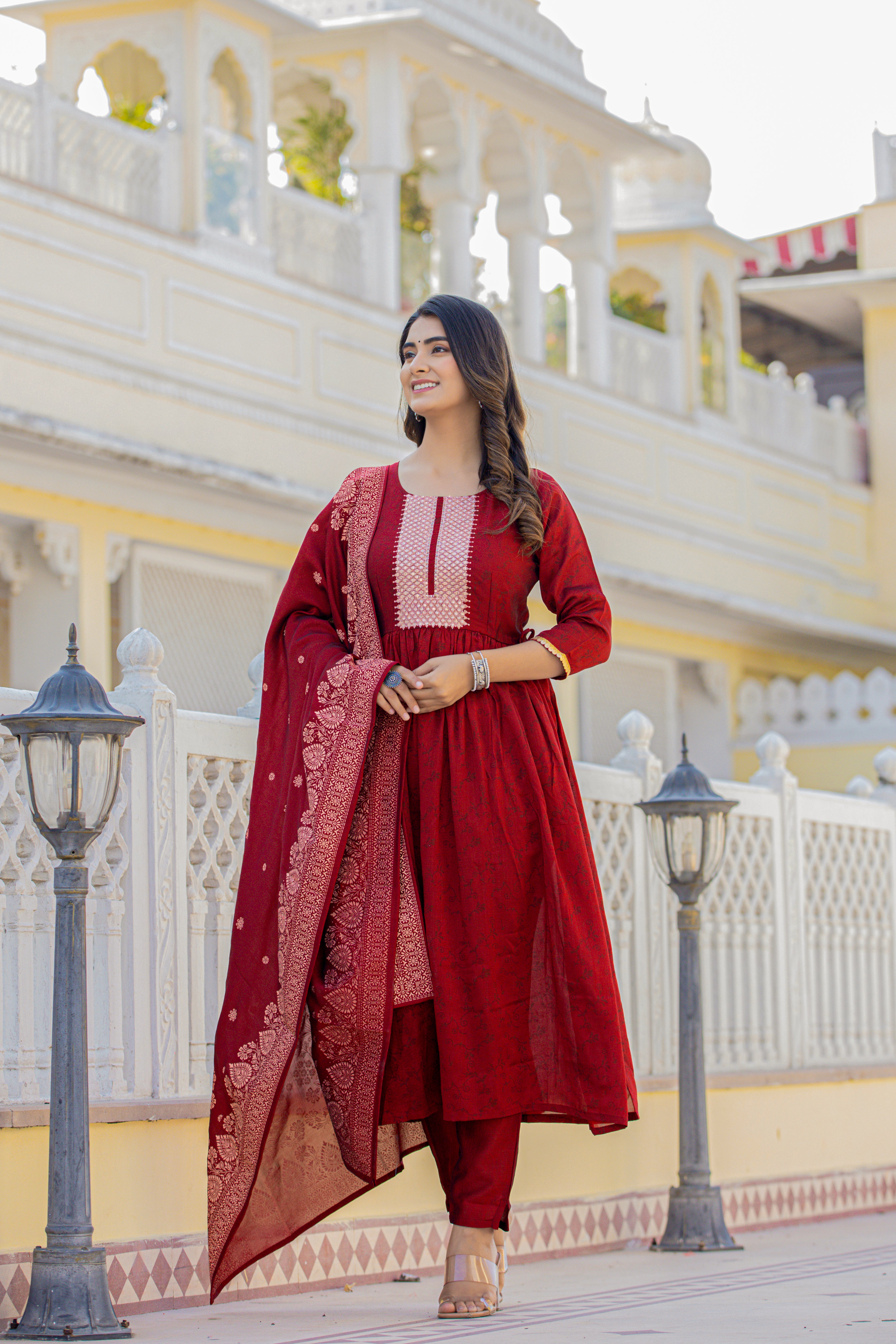 Excusive Maroon Chiffon Fabric Kurti And Fancy Pant With Jacquard Dupatta Set