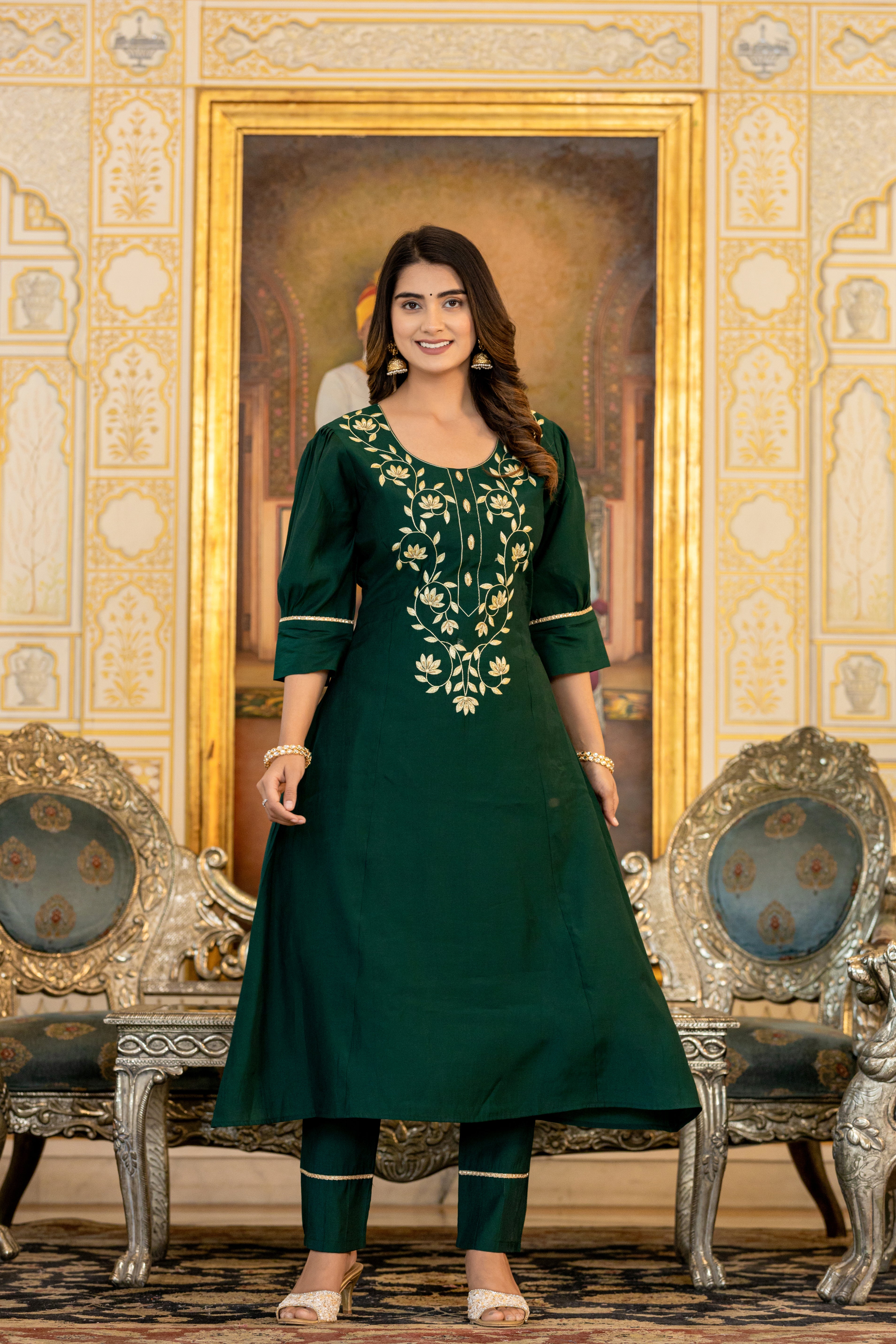 Woman's Designer Antalkali Handwork Sequence Suit